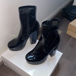 Black Patent Leather Steven Madden Platform Boot Heels